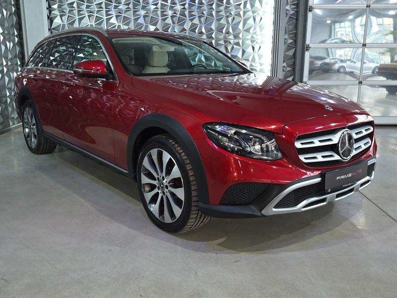 Mercedes-Benz E 220 d 4Matic All-Terrain 360° KEYLESS*1.HAND* — photo 3