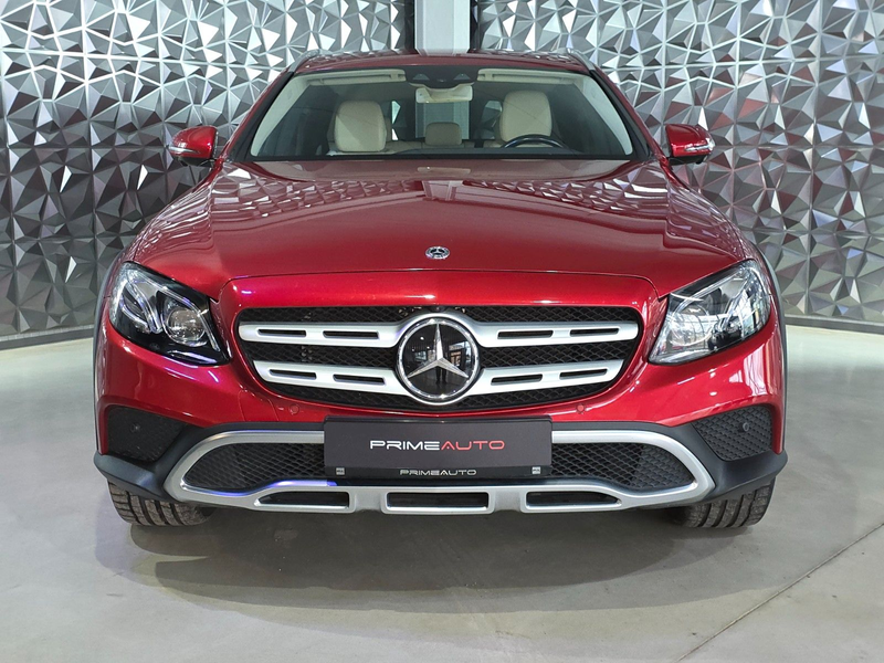 Mercedes-Benz E 220 d 4Matic All-Terrain 360° KEYLESS*1.HAND* — photo 2