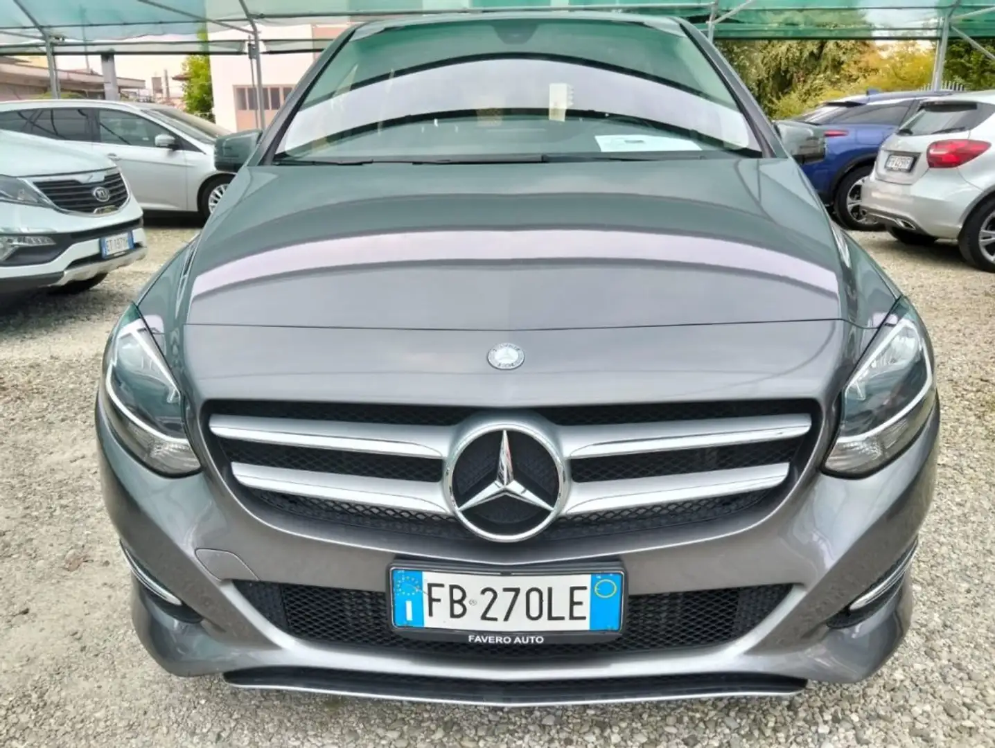 Mercedes-Benz B 180 d Sport Grijs - 2
