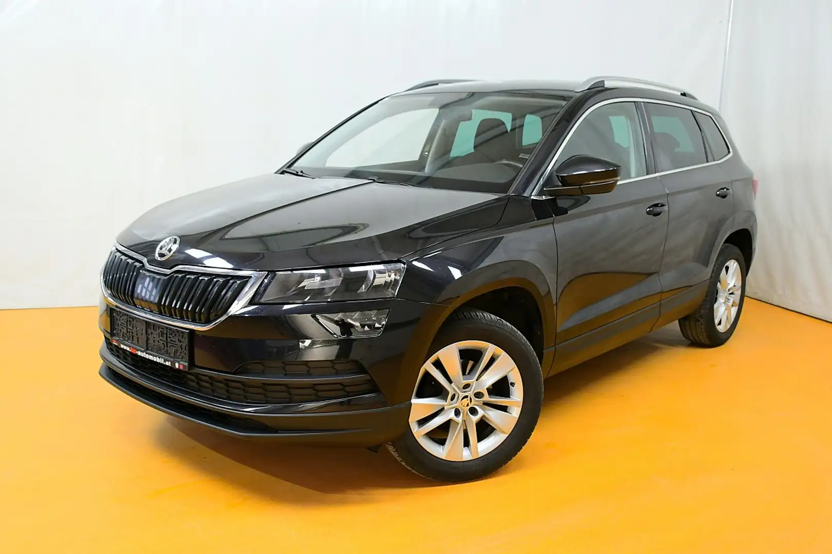 Skoda Karoq 1,6 TDI Ambition Limited DSG Schwarz - 1