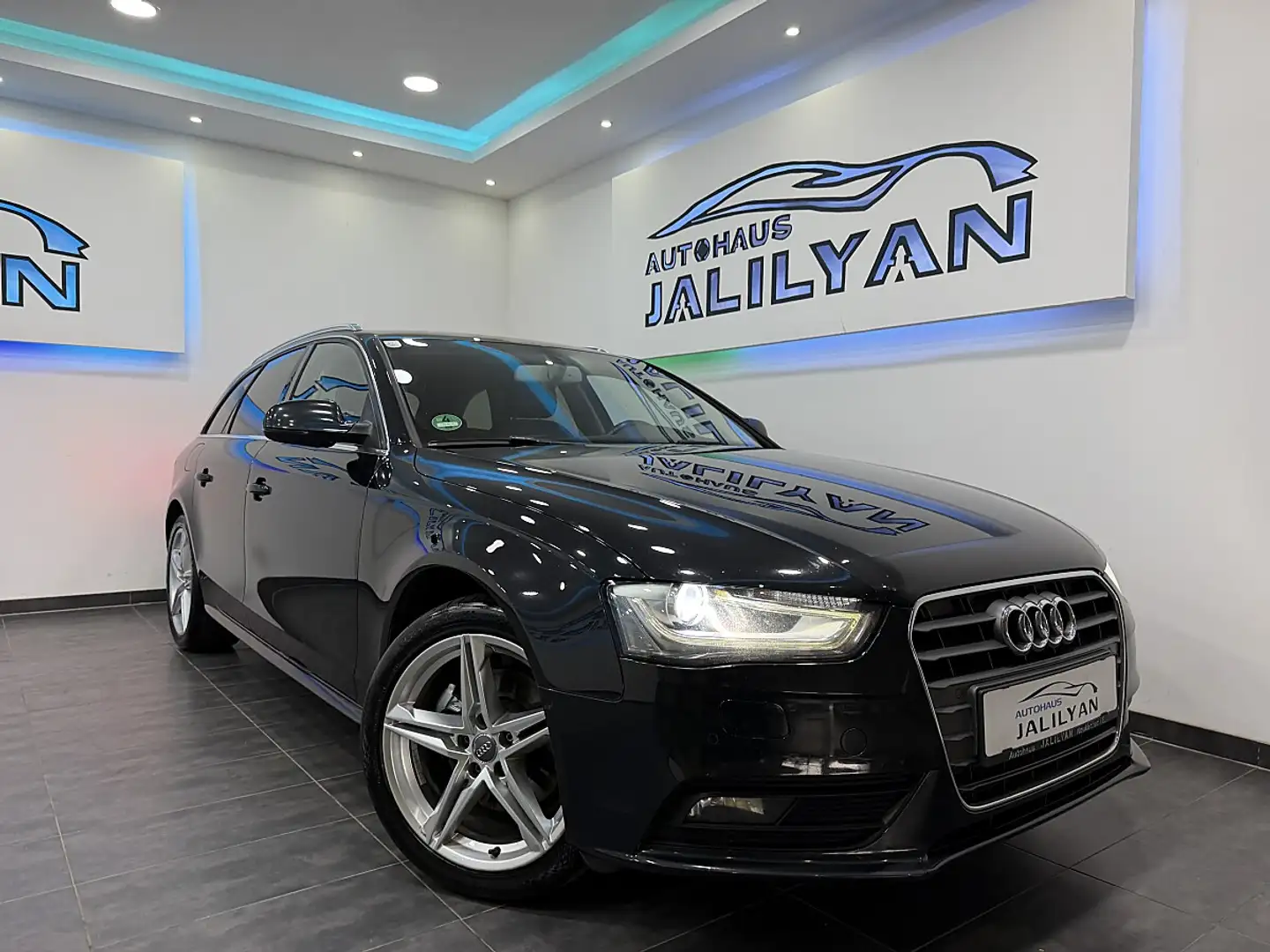 Audi A4 Avant 2,0 TDI Style, LED+XENON, AHK, TEMPOMAT Schwarz - 1