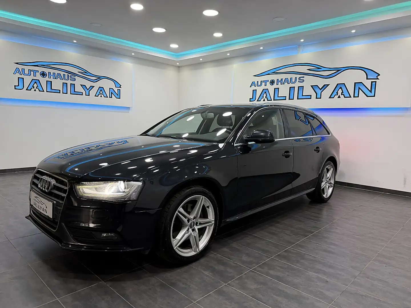 Audi A4 Avant 2,0 TDI Style, LED+XENON, AHK, TEMPOMAT Schwarz - 2