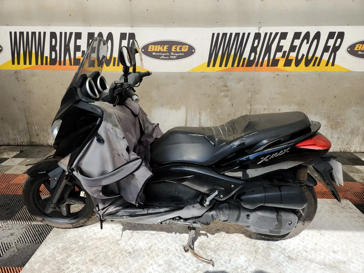 Yamaha X-Max 125 Noir - 2