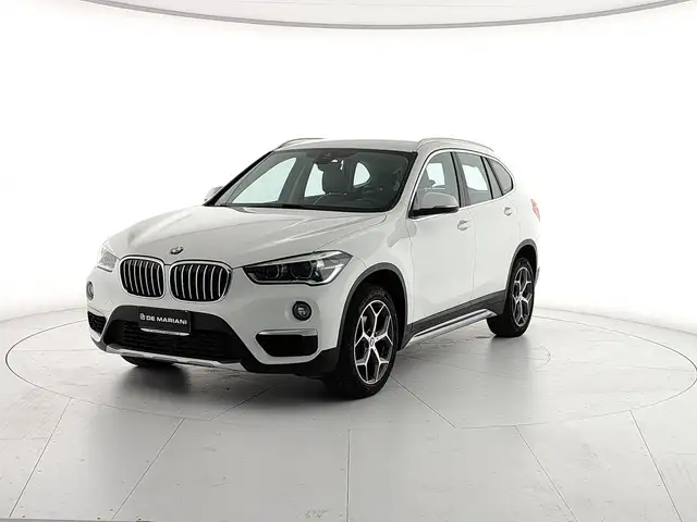BMW X1 main image