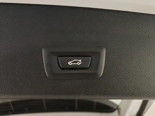 BMW X1 view 11