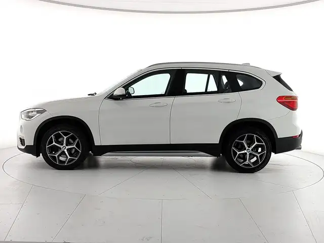 BMW X1 view 2