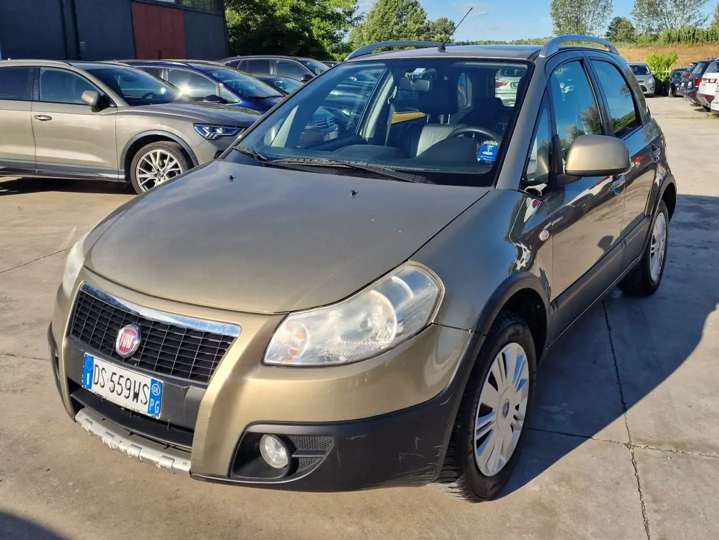 Fiat Sedici Sedici 1.6 16v Emotion 4x4 107cv IMPIANTO GPL Béžová - 1