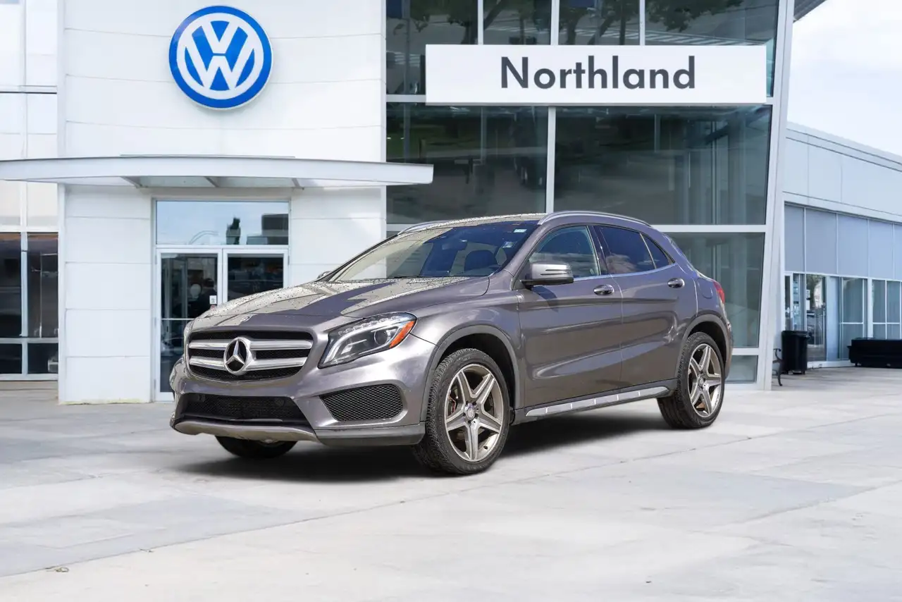 Mercedes-Benz GLA снимка Mercedes-Benz GLA
