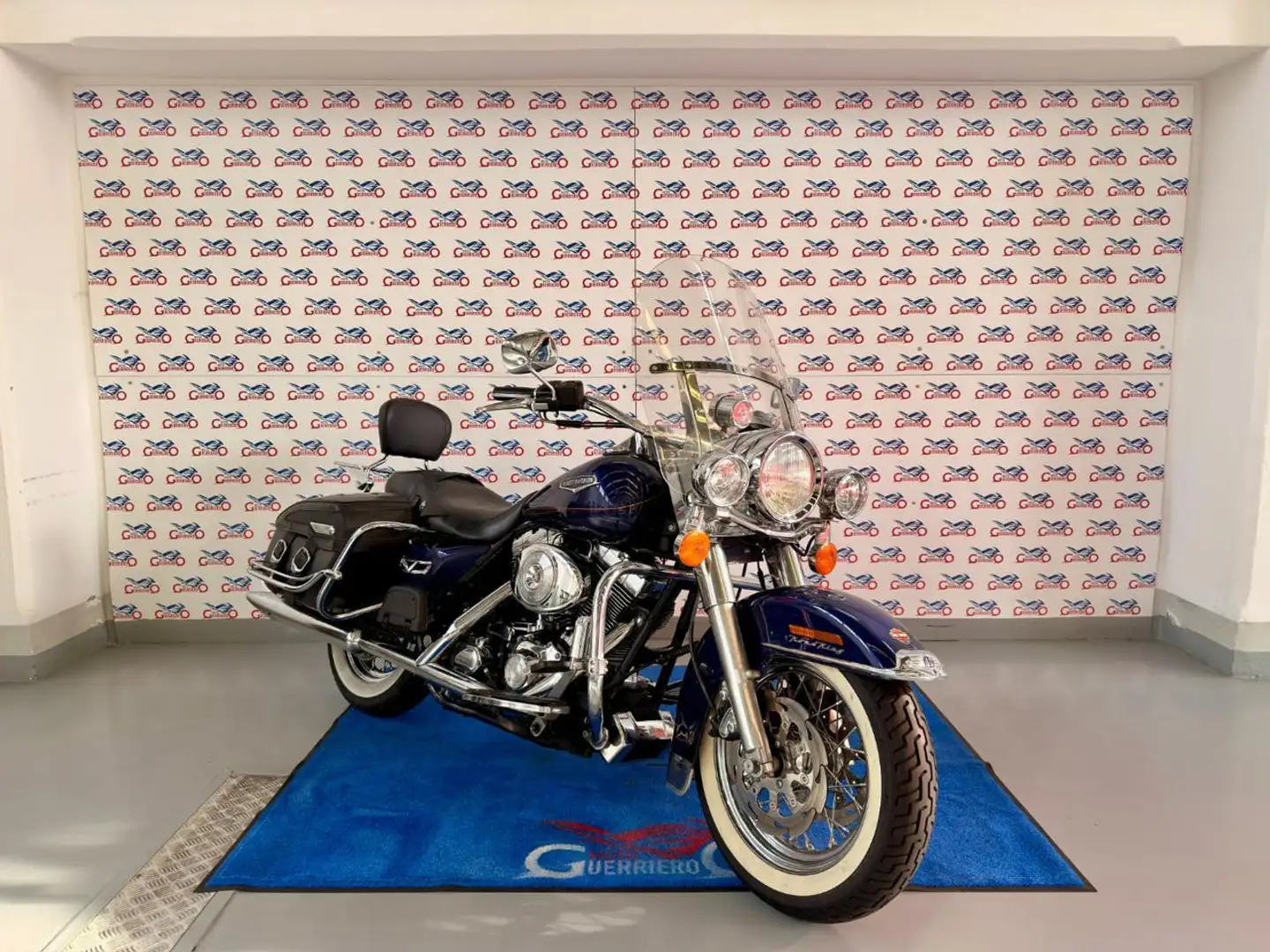 Harley-Davidson Road King Garantita e Finanziabile Blu/Azzurro - 2