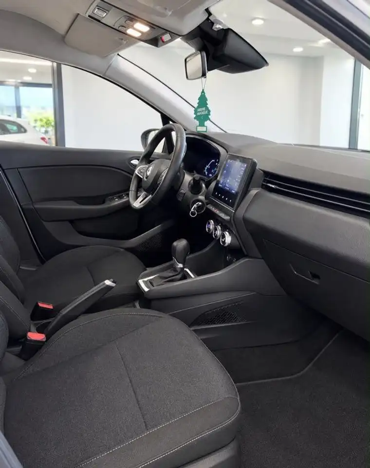 Renault Clio Citadine 5 portes — photo 2