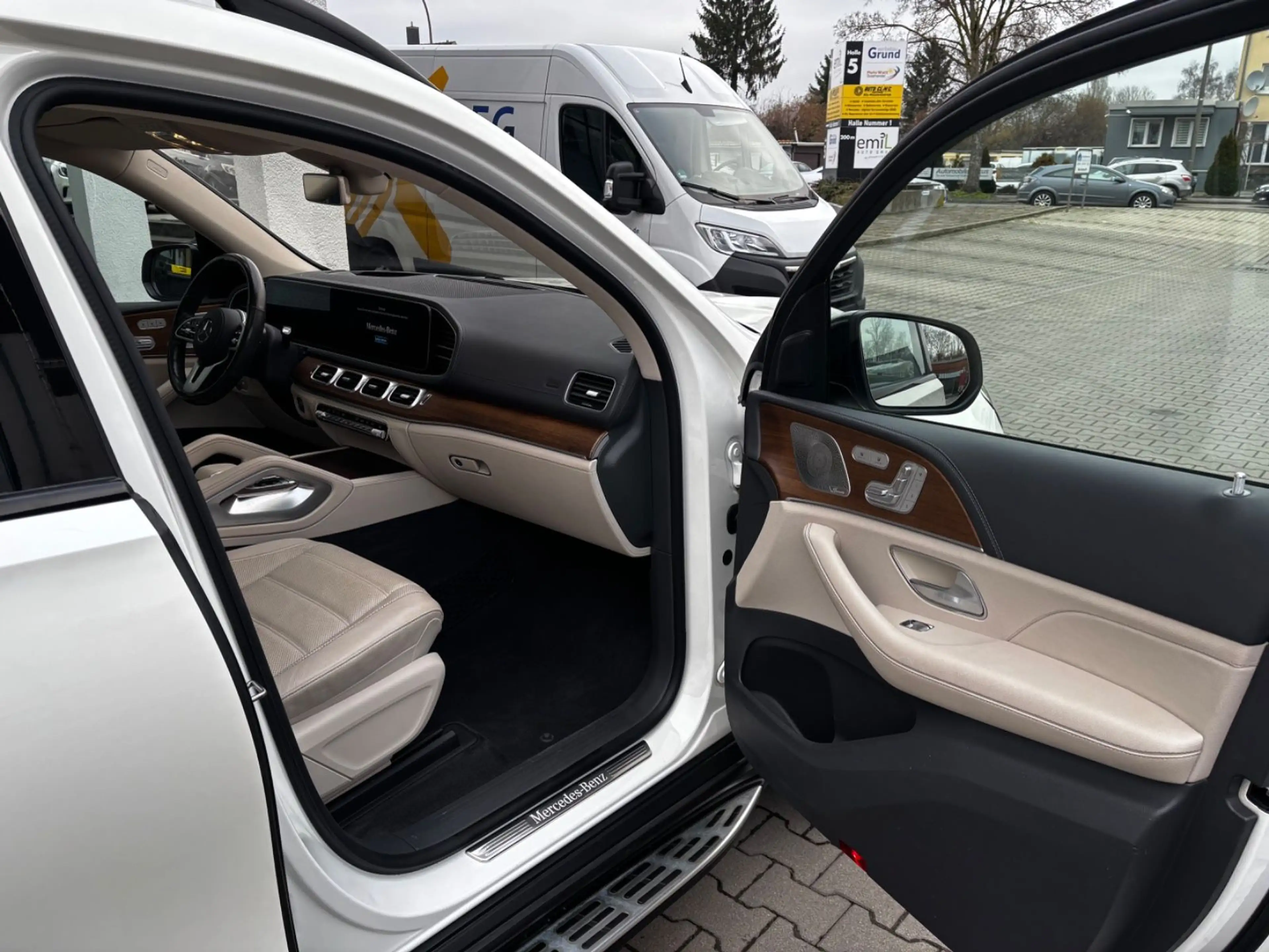 Mercedes-Benz GLS 400 d 4Matic AMG Headup Airmatic Pano Burmes — photo 14