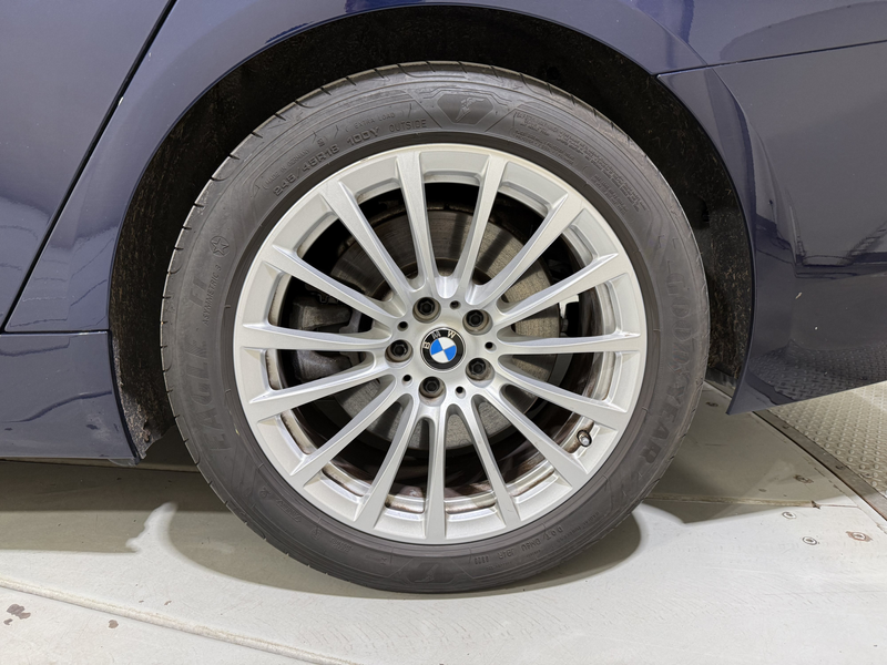 BMW 530 d Touring ACC RFK HUD HiFi ALED DAB — photo 8