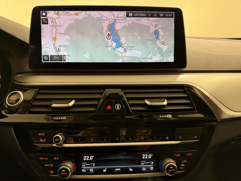 BMW 530 d Touring ACC RFK HUD HiFi ALED DAB — photo 13