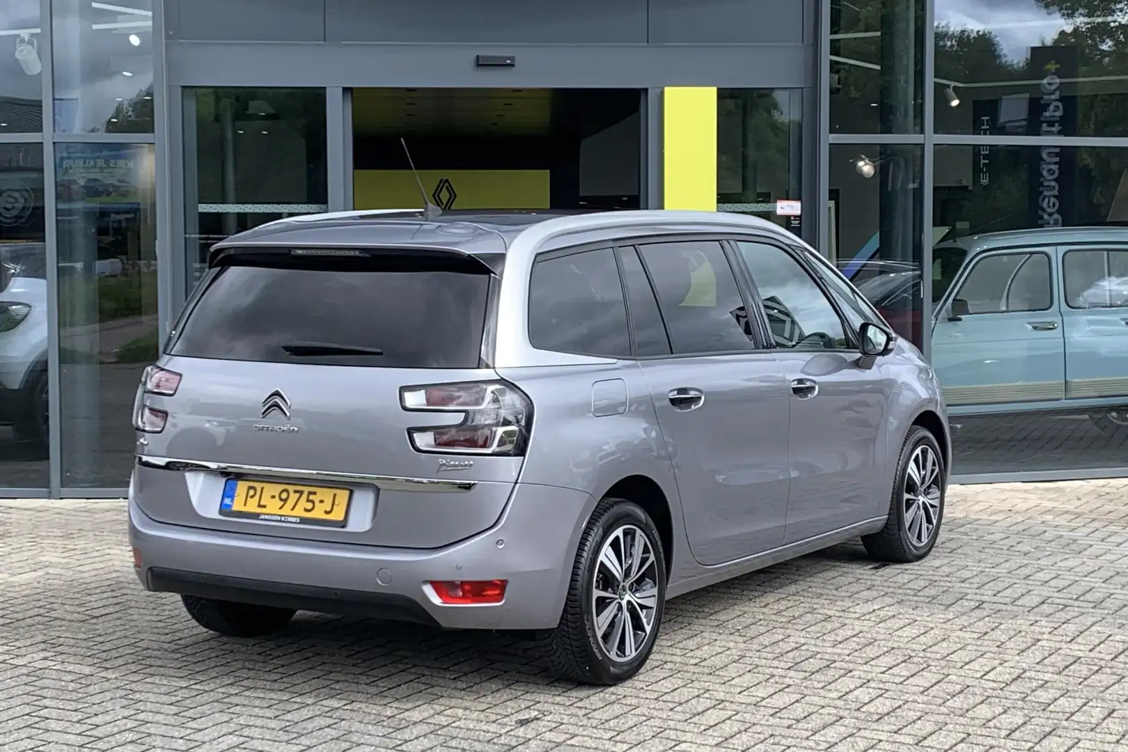 Citroen Grand C4 Picasso 1.2 PureTech Shine 7P | Elektrische klep | Massage Grijs - 2
