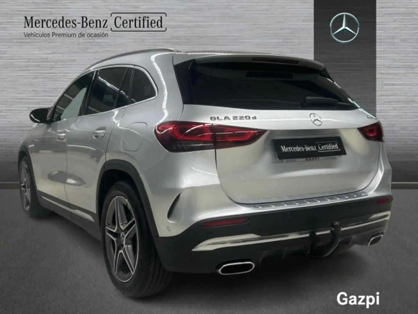 Mercedes-Benz GLA 220 d 4Matic AMG Line (EURO 6d) - 2