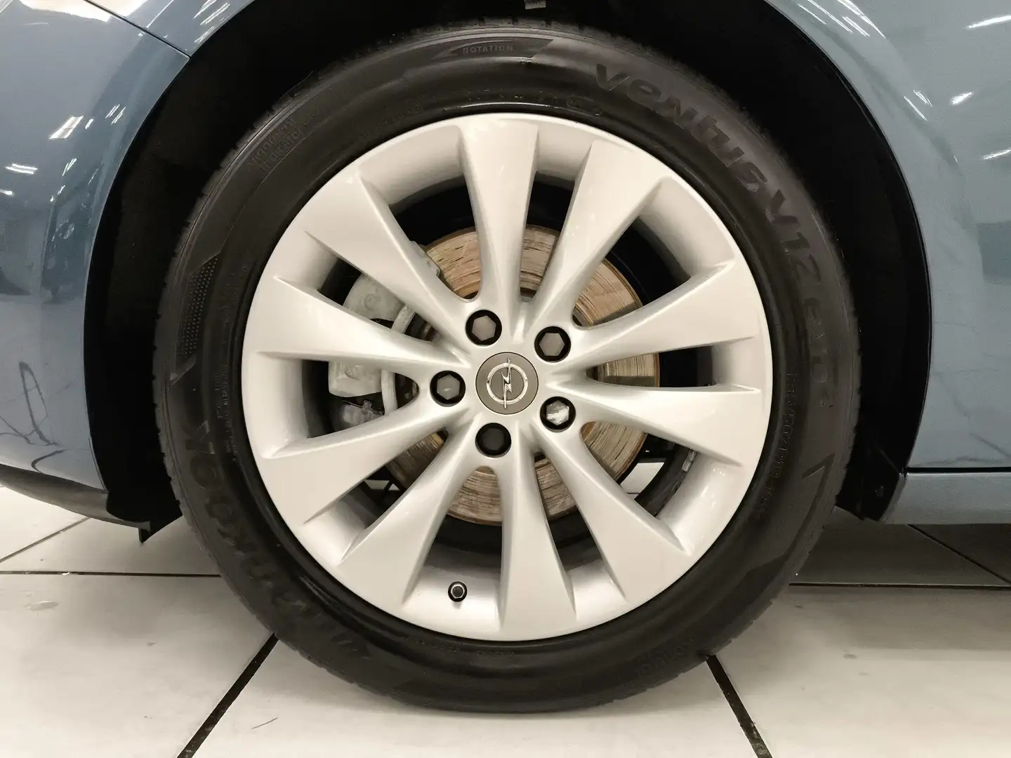 Opel Cabrio 1.4T S&S Excellence Синій - 2