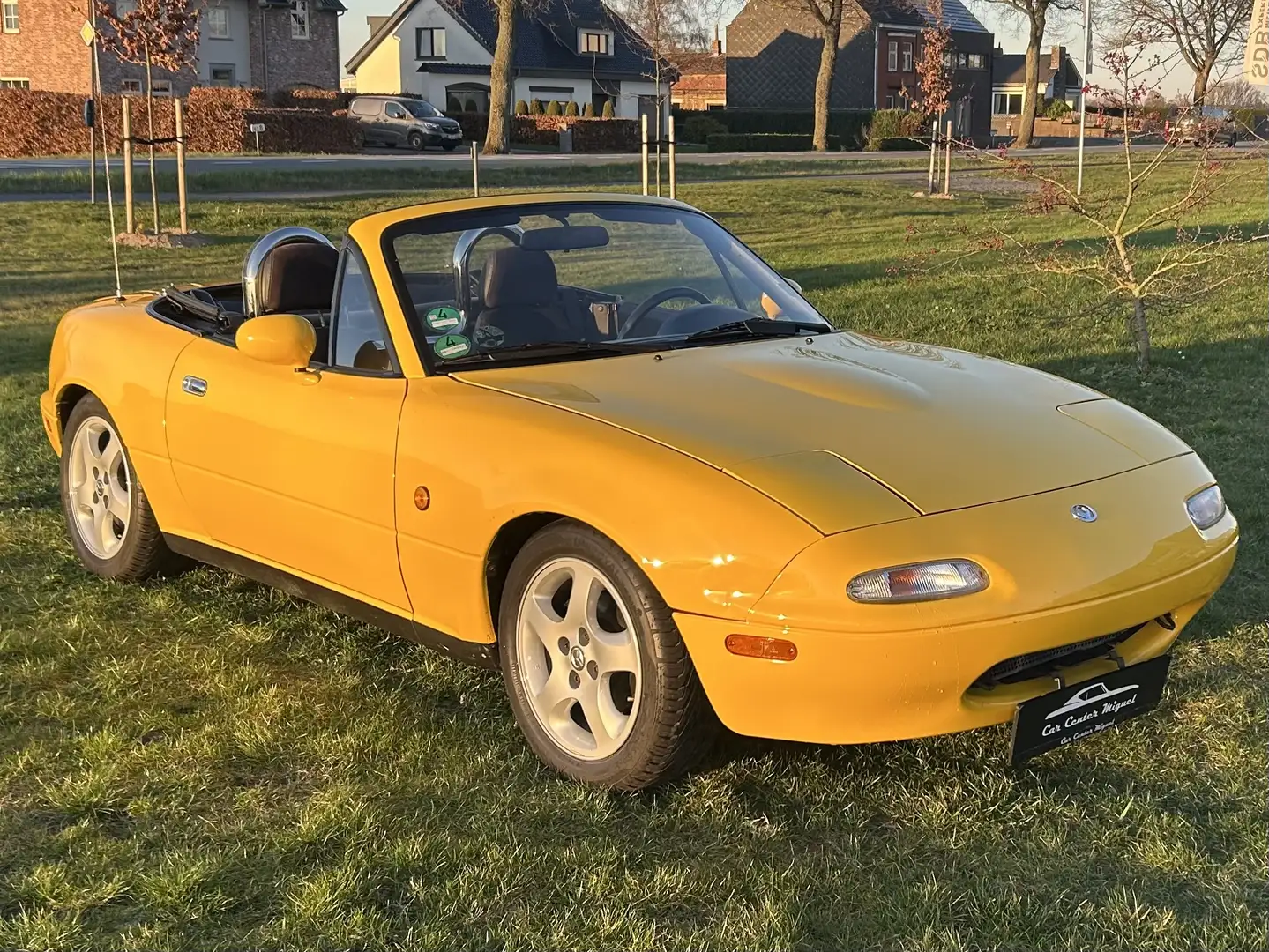 Mazda MX-5 NA 1.6i Sunracer Gelb - 2