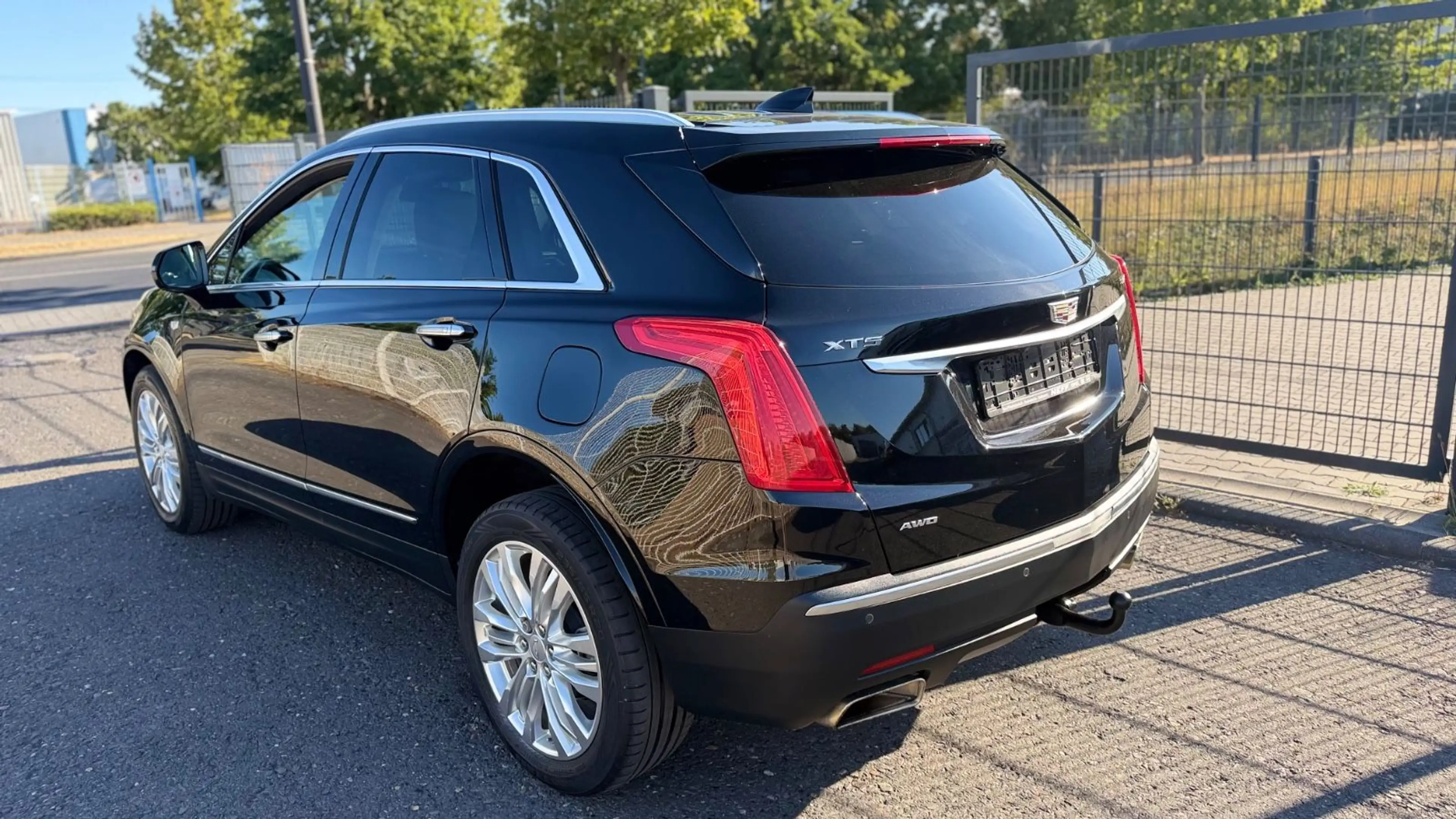 Cadillac XT5 Premium AWD Navi+Camera/Panorama/AHK — photo 4