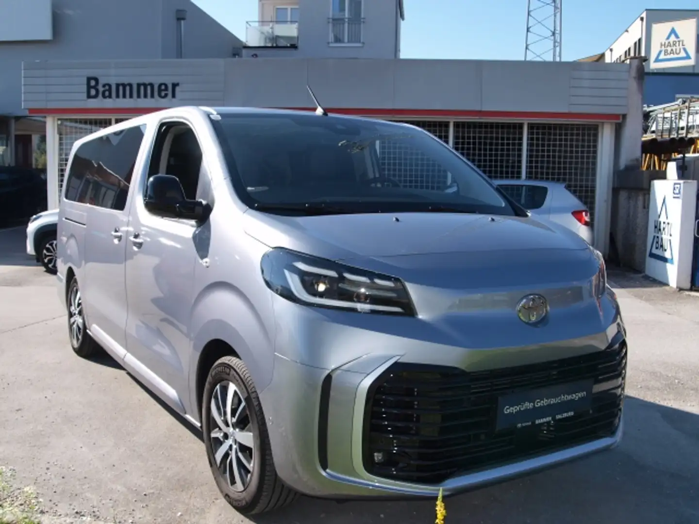 Toyota Proace Proace Verso 2,0 VIP Silber - 1