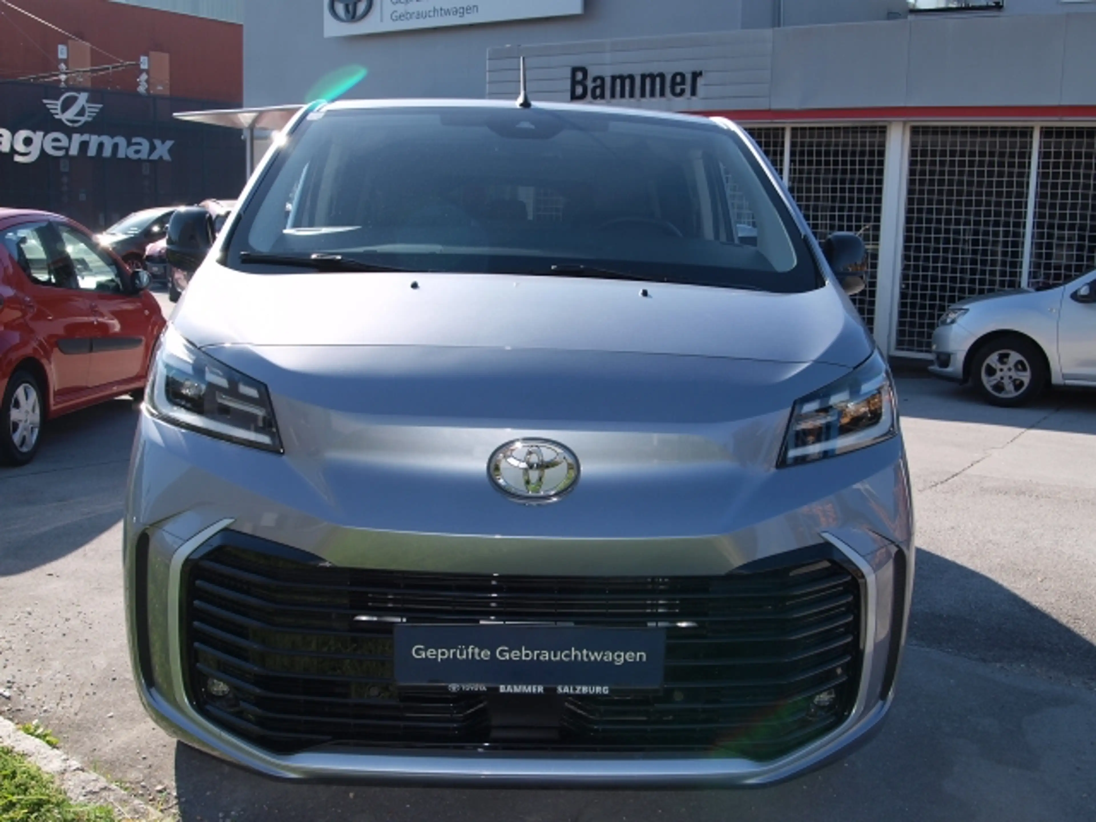 Toyota Proace Proace Verso 2,0 VIP — photo 2