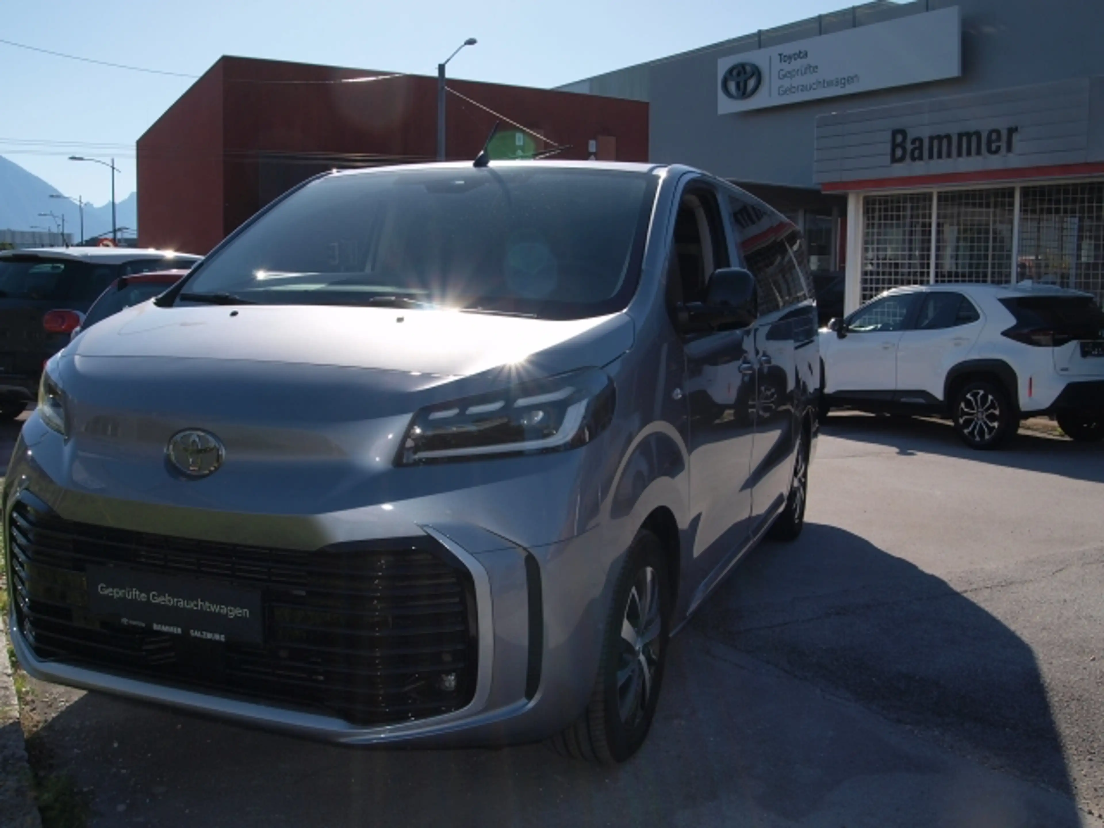 Toyota Proace Proace Verso 2,0 VIP — photo 3