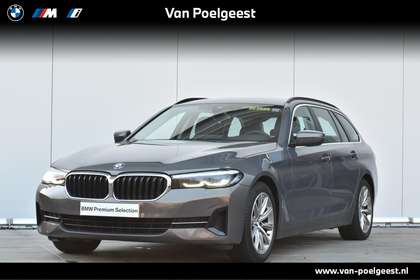 BMW 520 5 Serie Touring 520i Business Edition Plus Parkeer