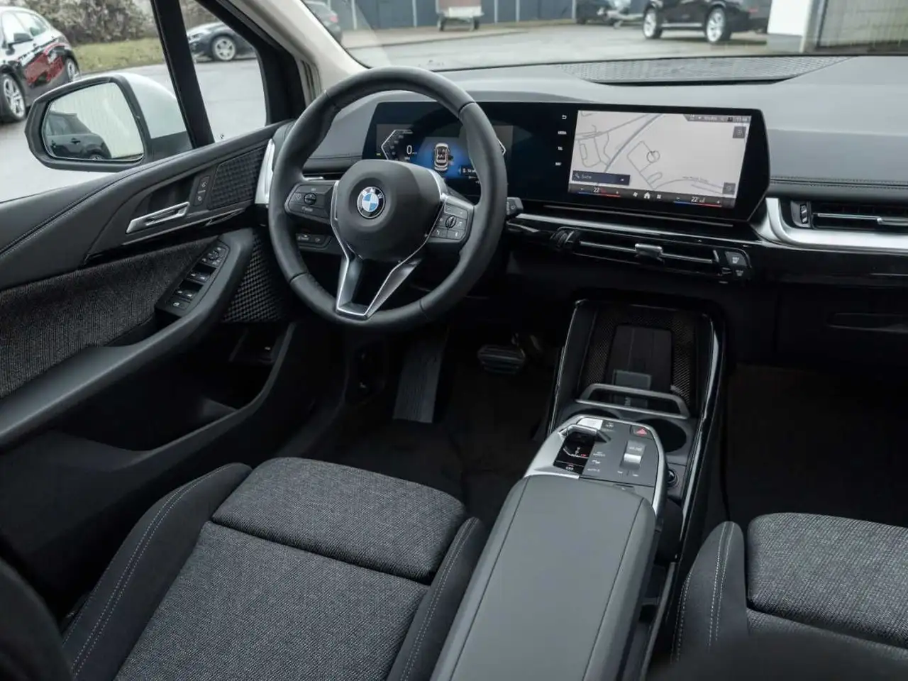 BMW 218 i Active Tourer Aut. Premium Pkt/ AHK 7