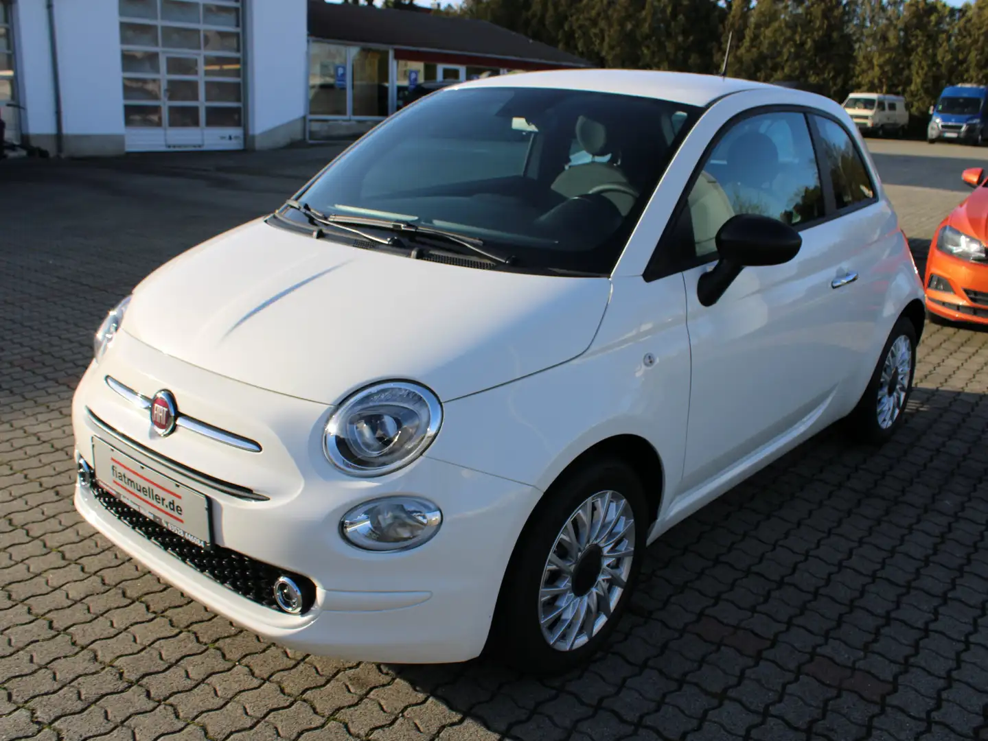 Fiat 500 1,0 GSE / Klima, Navi, LM, Einparkhilfe, Bluetooth Weiß - 1