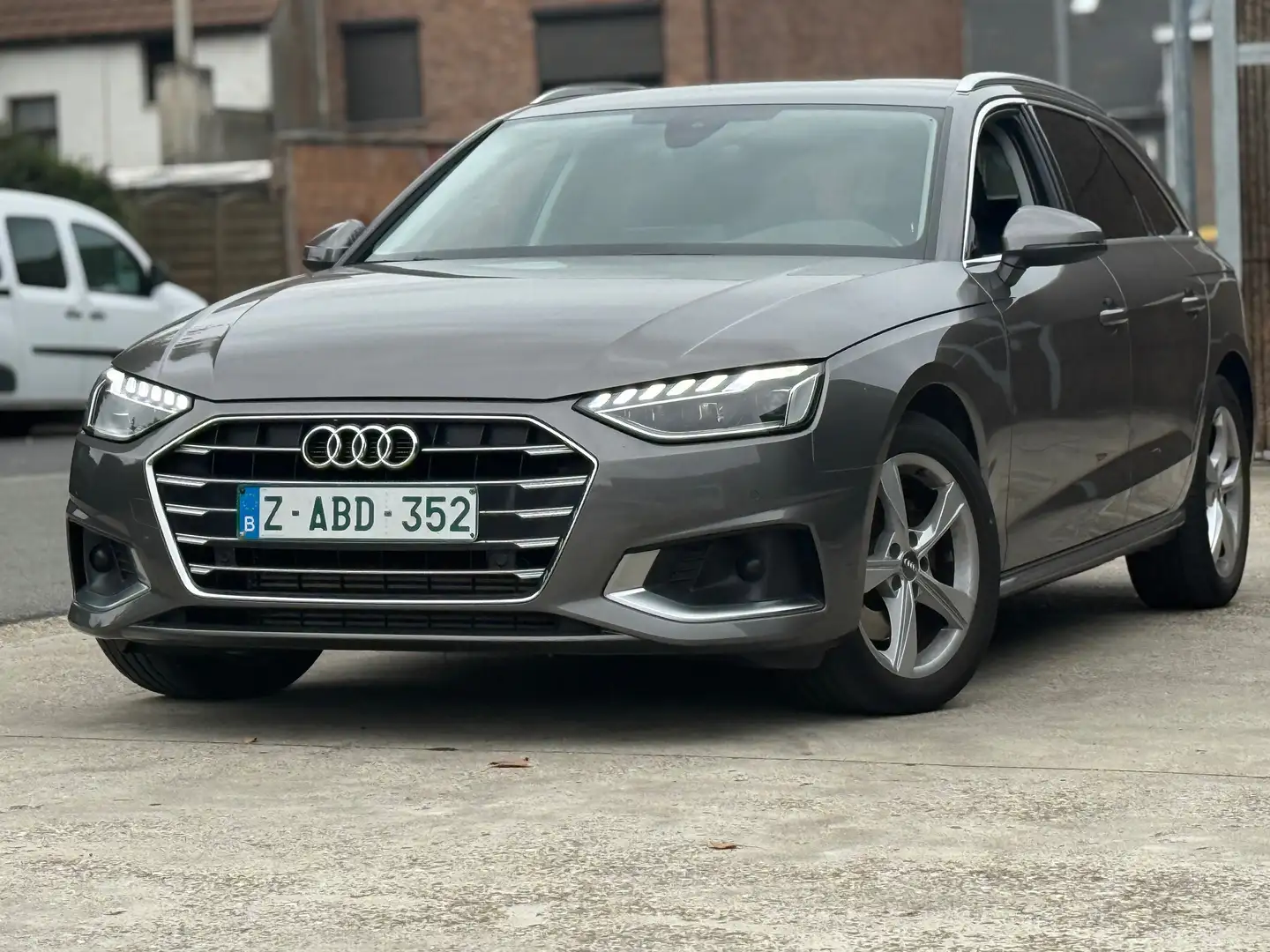 Audi A4 2.0 35 TFSI Sport-Leder-Xenon-Navi-Cruise-2021 Grijs - 1