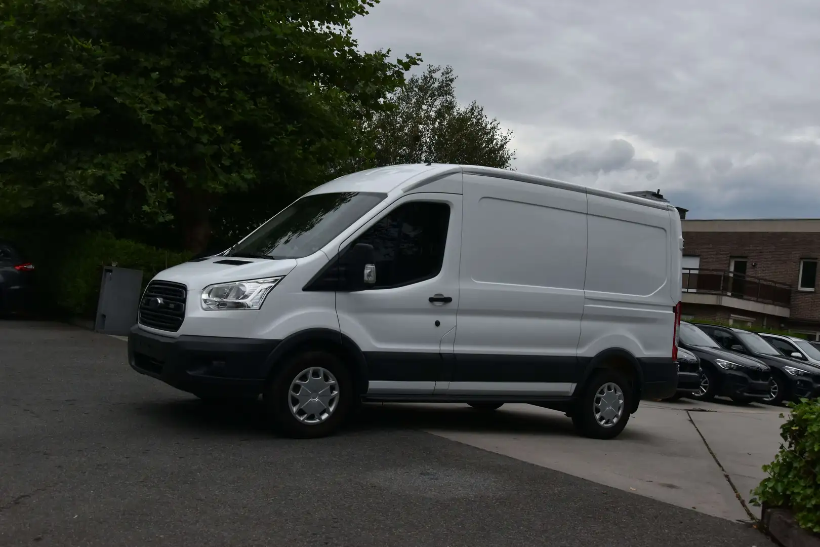 Ford Transit 2.0 TDCi 2T 350M L2H2 Camera/Navigatie/Garantie Wit - 2