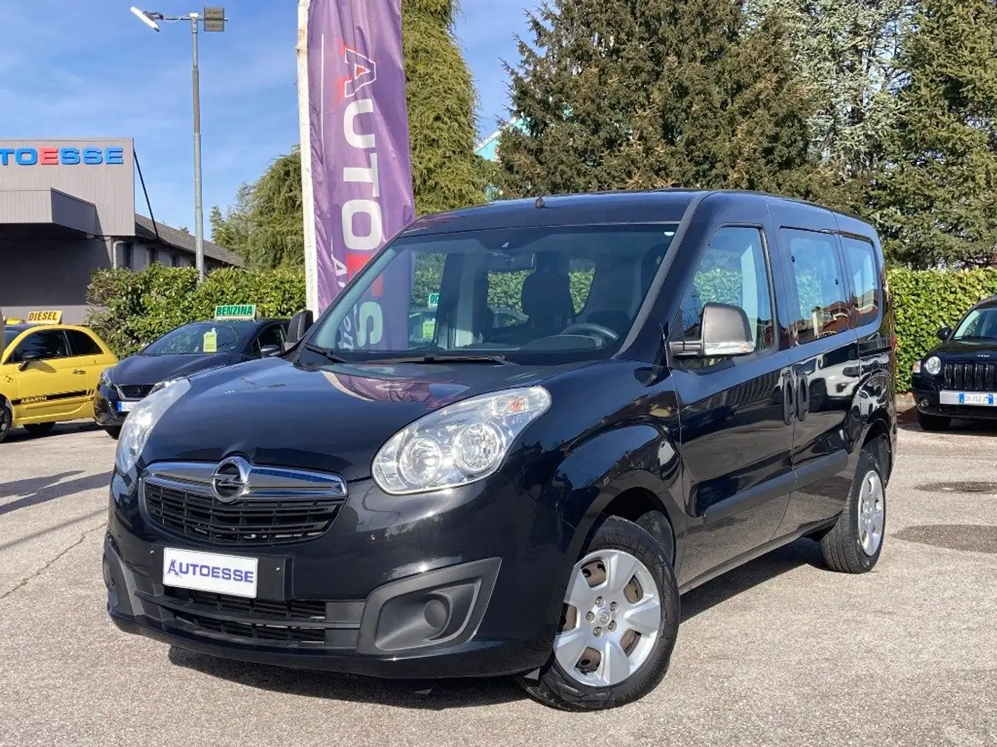 Opel Combo Tour 1.6 CDTi 95CV Elective crna - 1