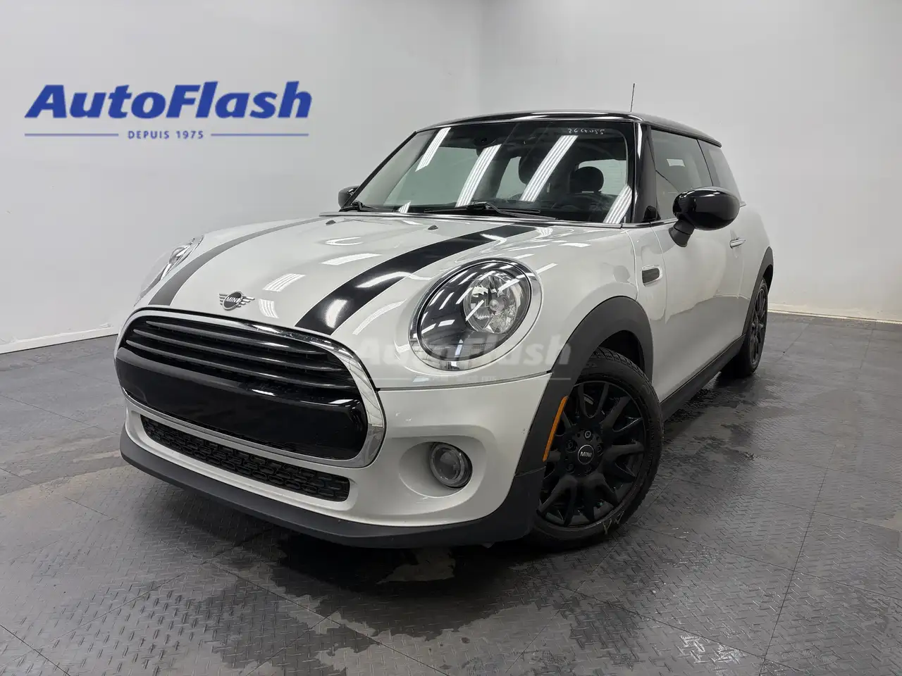 2021 MINI 3 Door