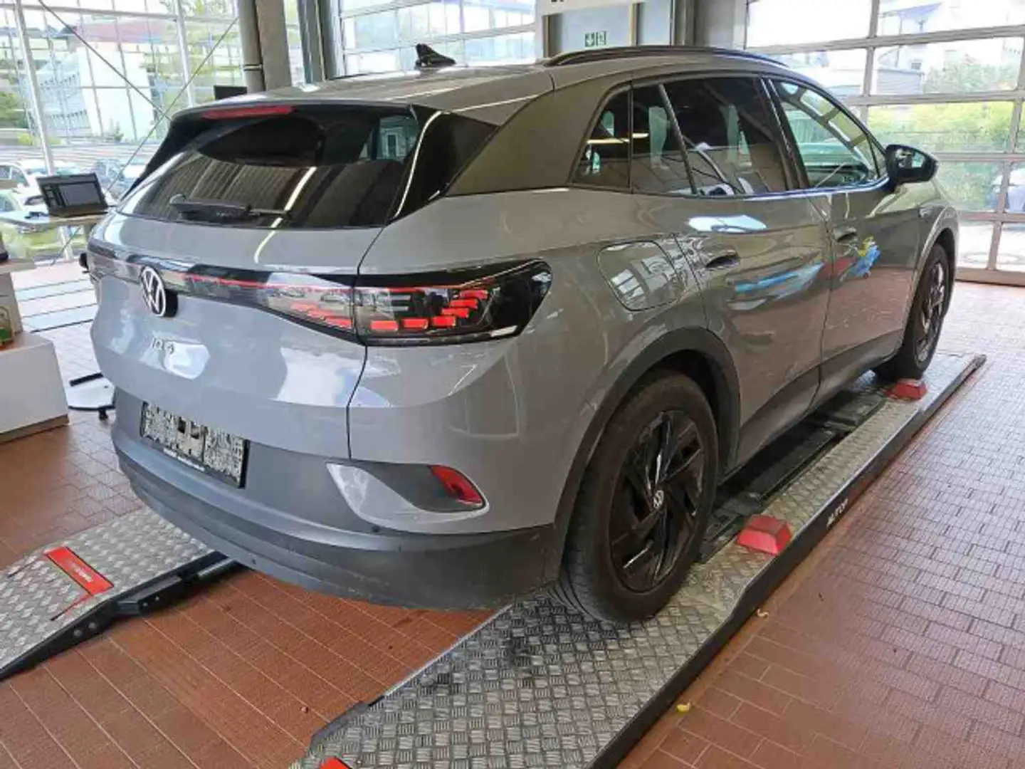 Volkswagen ID.4 Pro Performance LED Navi RFK Wärmepumpe AHK Grau - 2