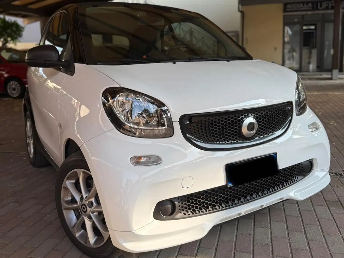 smart forTwo Fortwo 0.9 t Passion 90cv NAVIGATORE Blanc - 1