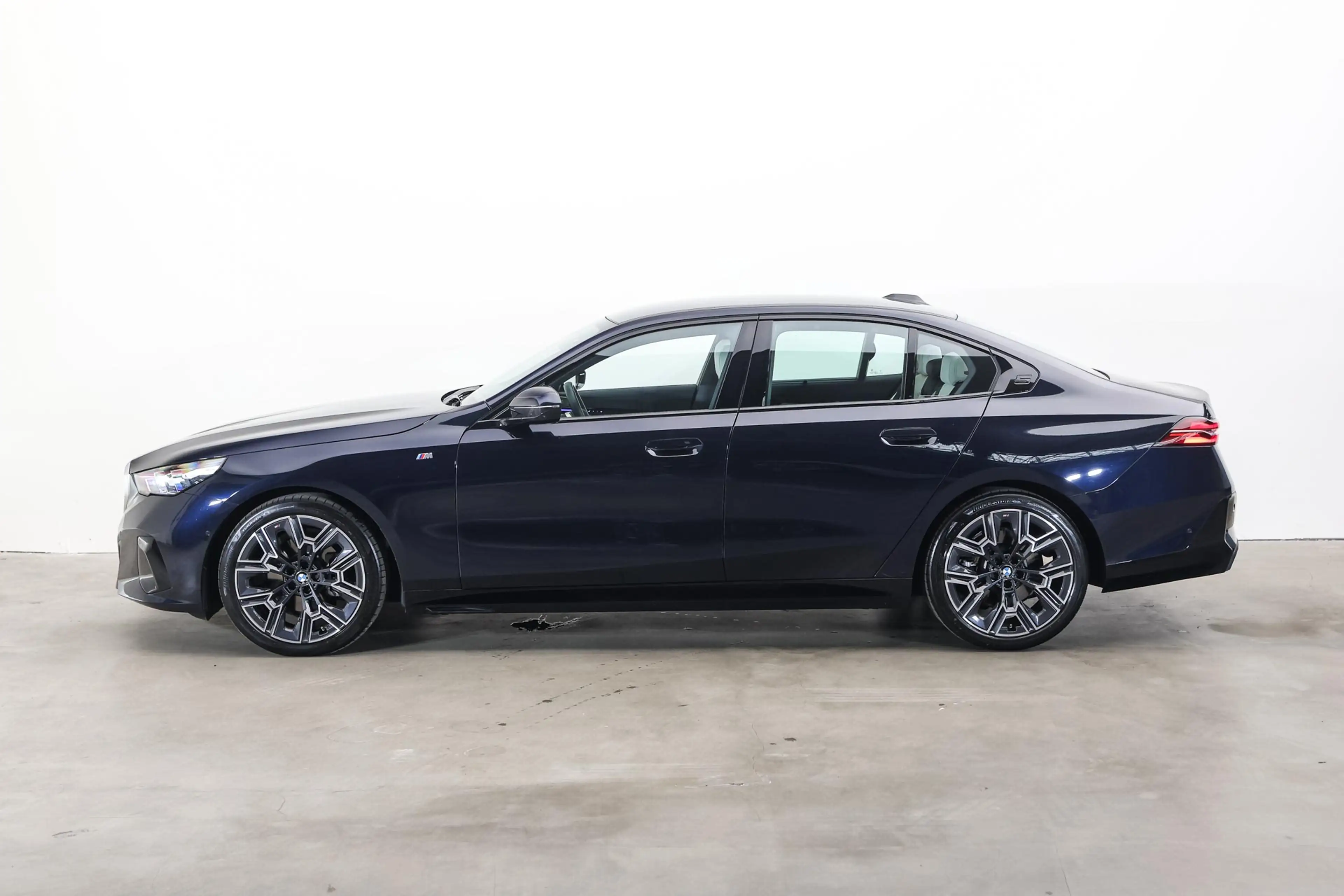 BMW 520 5 Serie 520i M Sport Automaat / Panoramadak / Bowe — photo 7