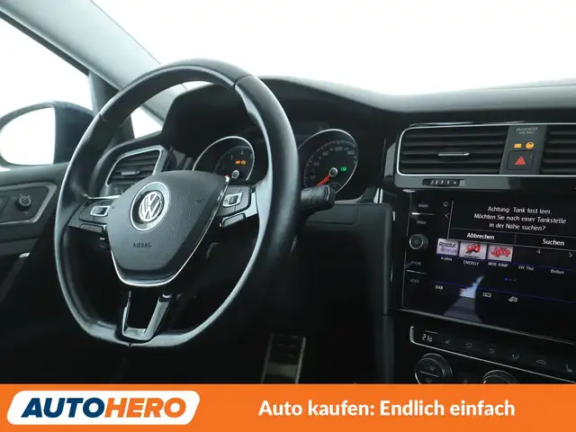 Volkswagen Golf view 13