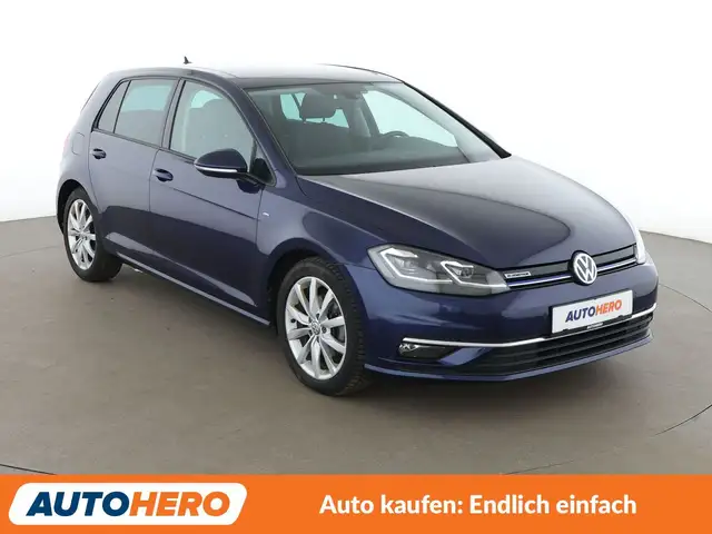 Volkswagen Golf view 8