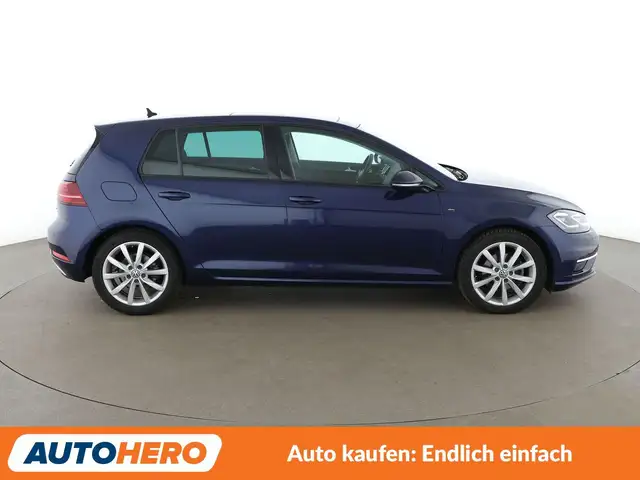 Volkswagen Golf view 7
