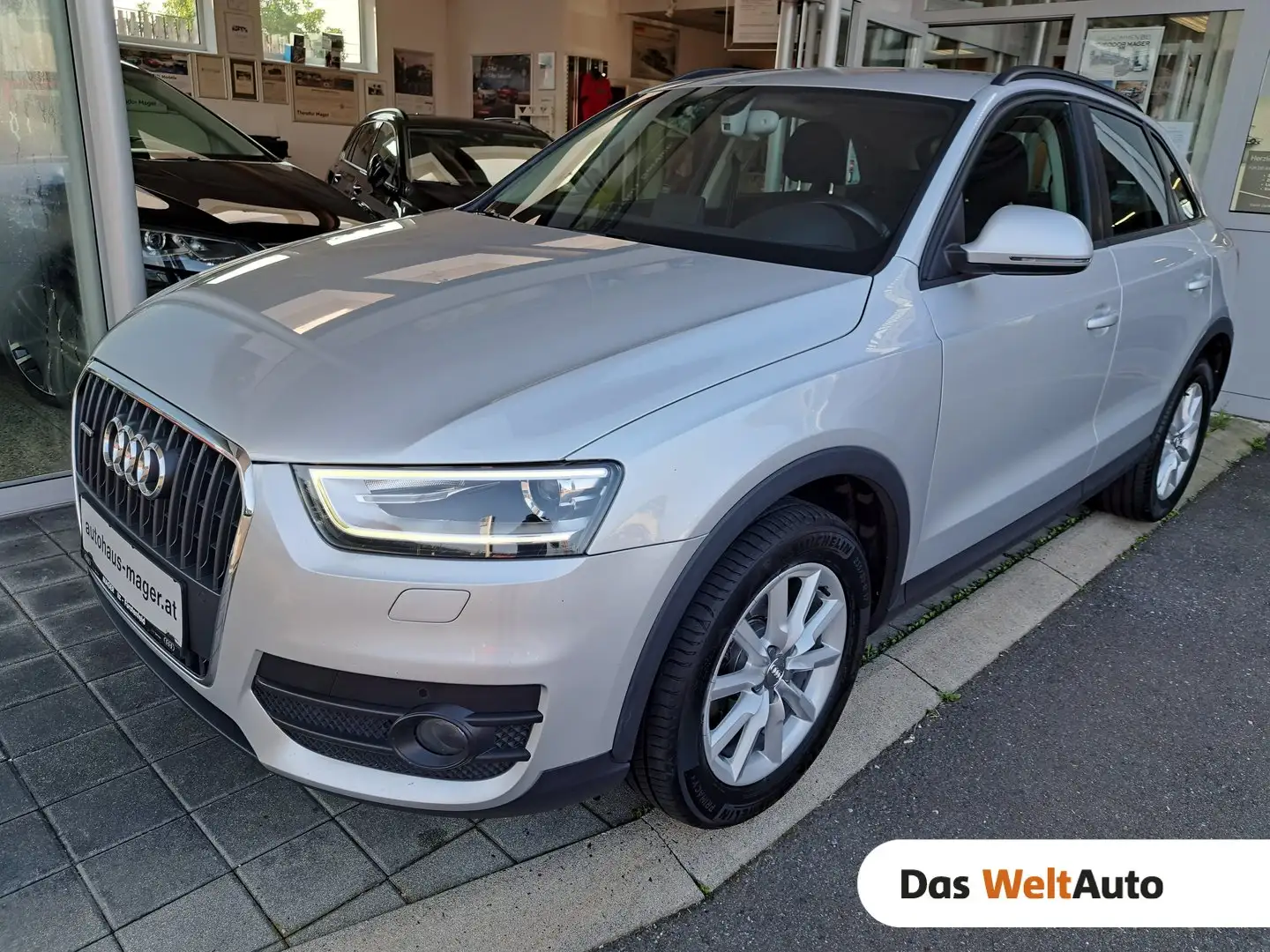 Audi Q3 2.0 TDI quattro Stříbrná - 1