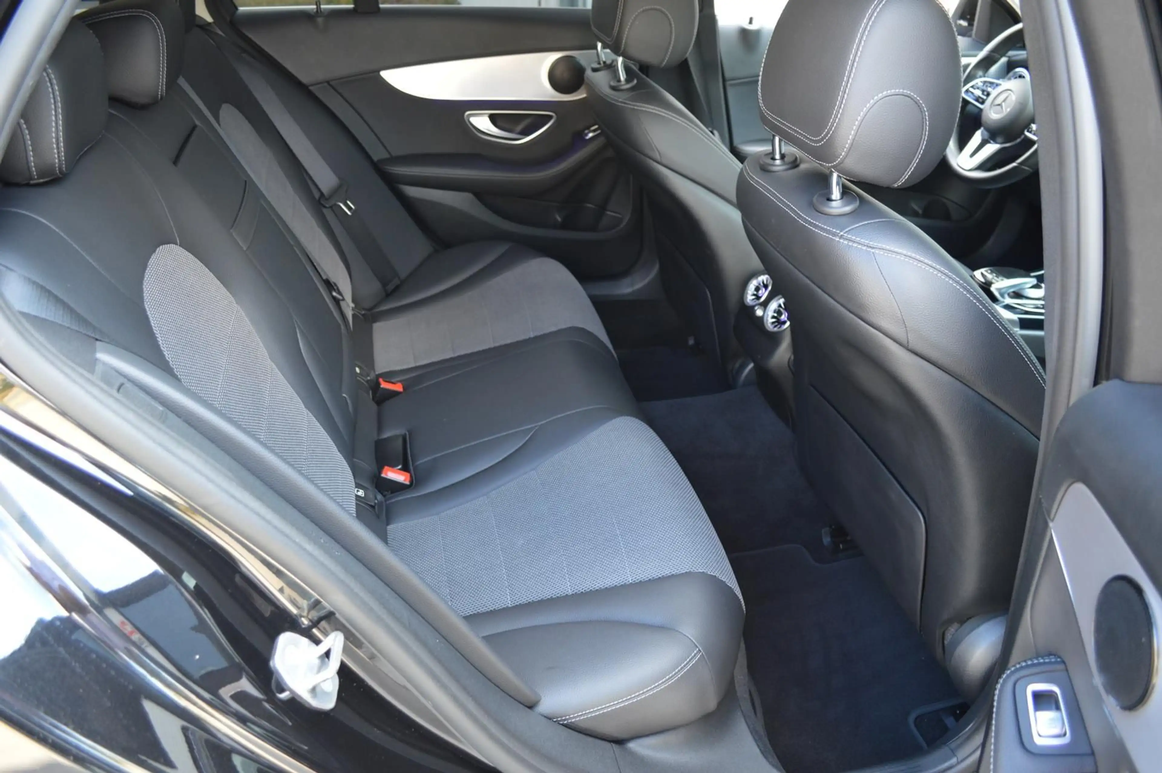 Mercedes-Benz C 220 4Matic*Multibeam*Kamera*Navi*Carplay* — photo 8