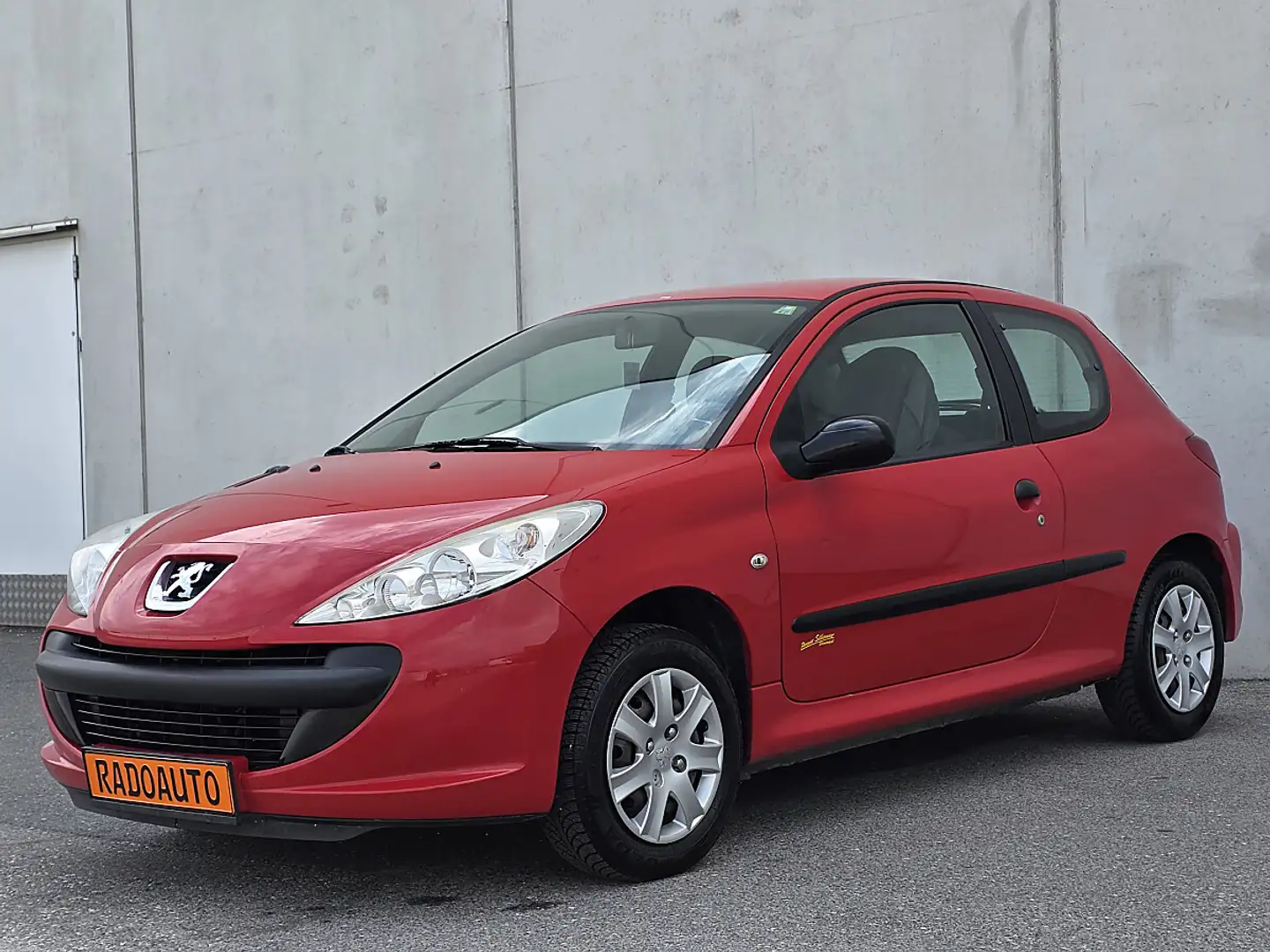 Peugeot 206 + Junior 1,1 **NEUES PICKERL** Rot - 1