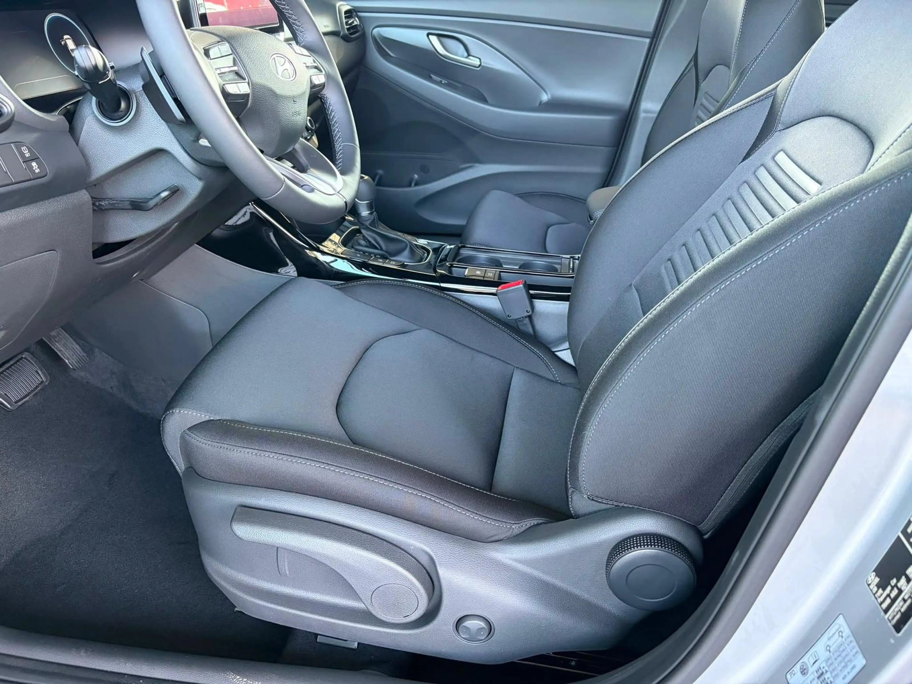 Hyundai i30 Kombi Comfort Plus 1.0 T-GDI DCT Navi/ Totwinkel A — photo 5