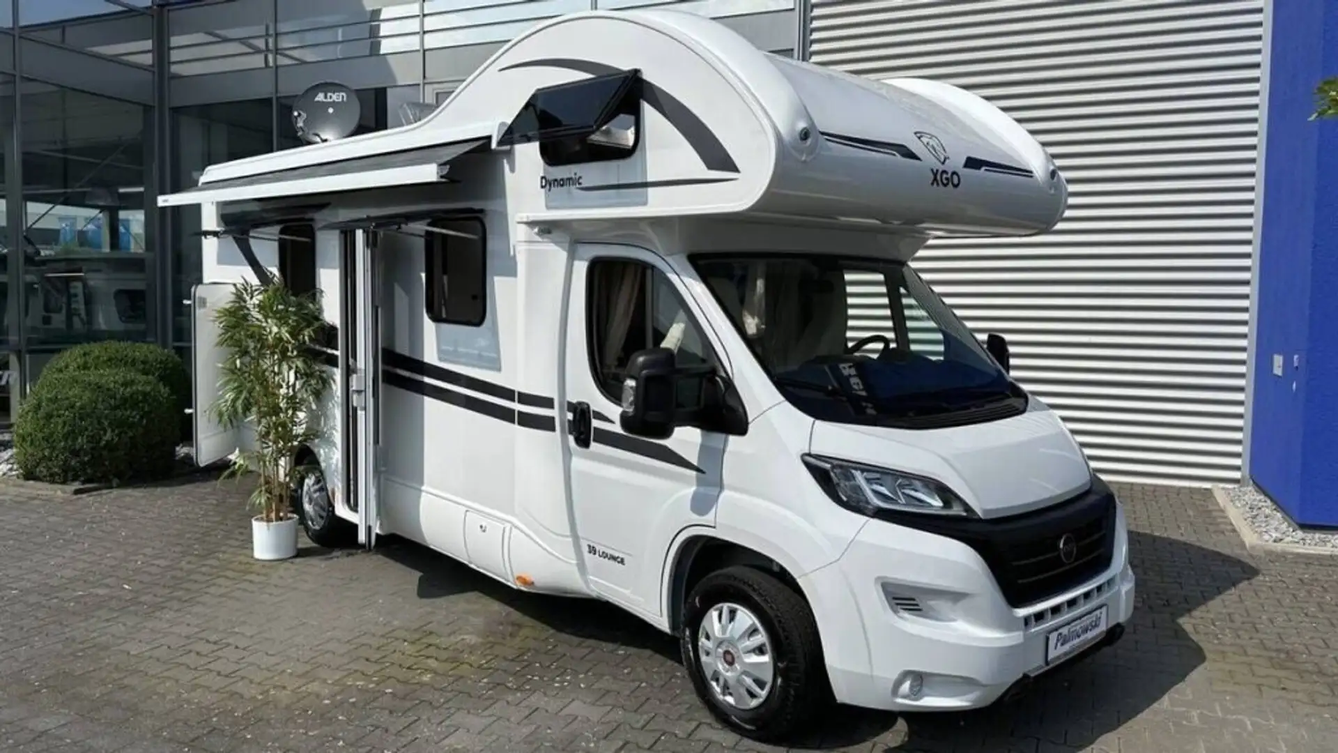 XGO Dynamic 39 HÃNDLERPREIS:Lounge MODELL 2024 MARKIS Blanc - 1