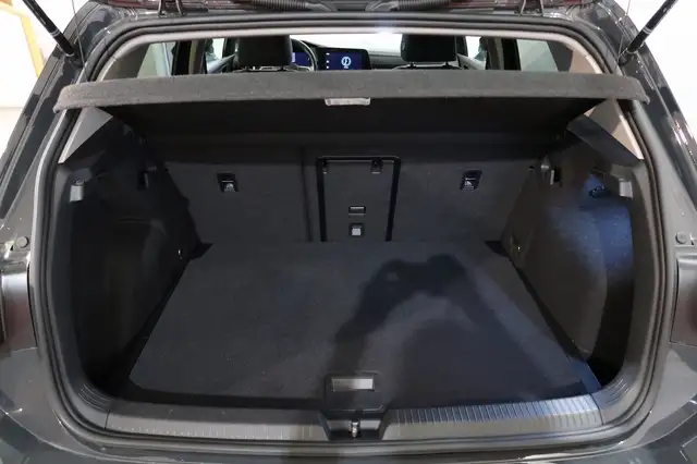 Volkswagen Golf view 10