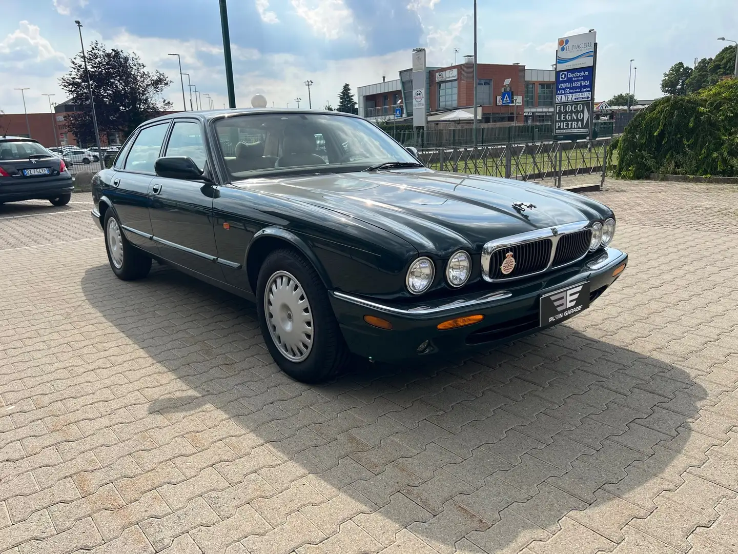 Jaguar XJ8 XJ8  3.2 Executive Vert - 1