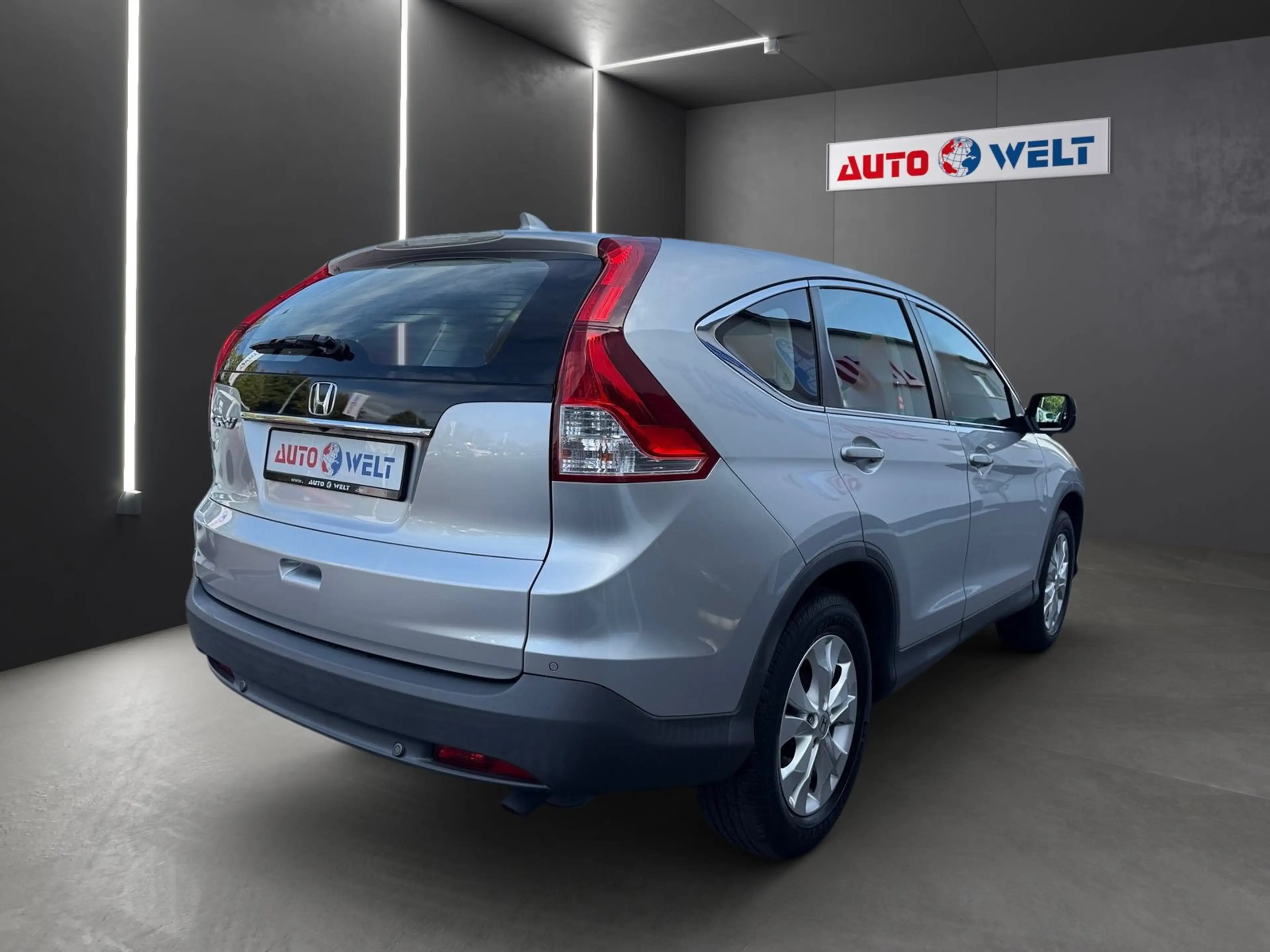 Honda CR-V 2.0 Comfort 2WD Kamera Bluetooth Tempomat — photo 4