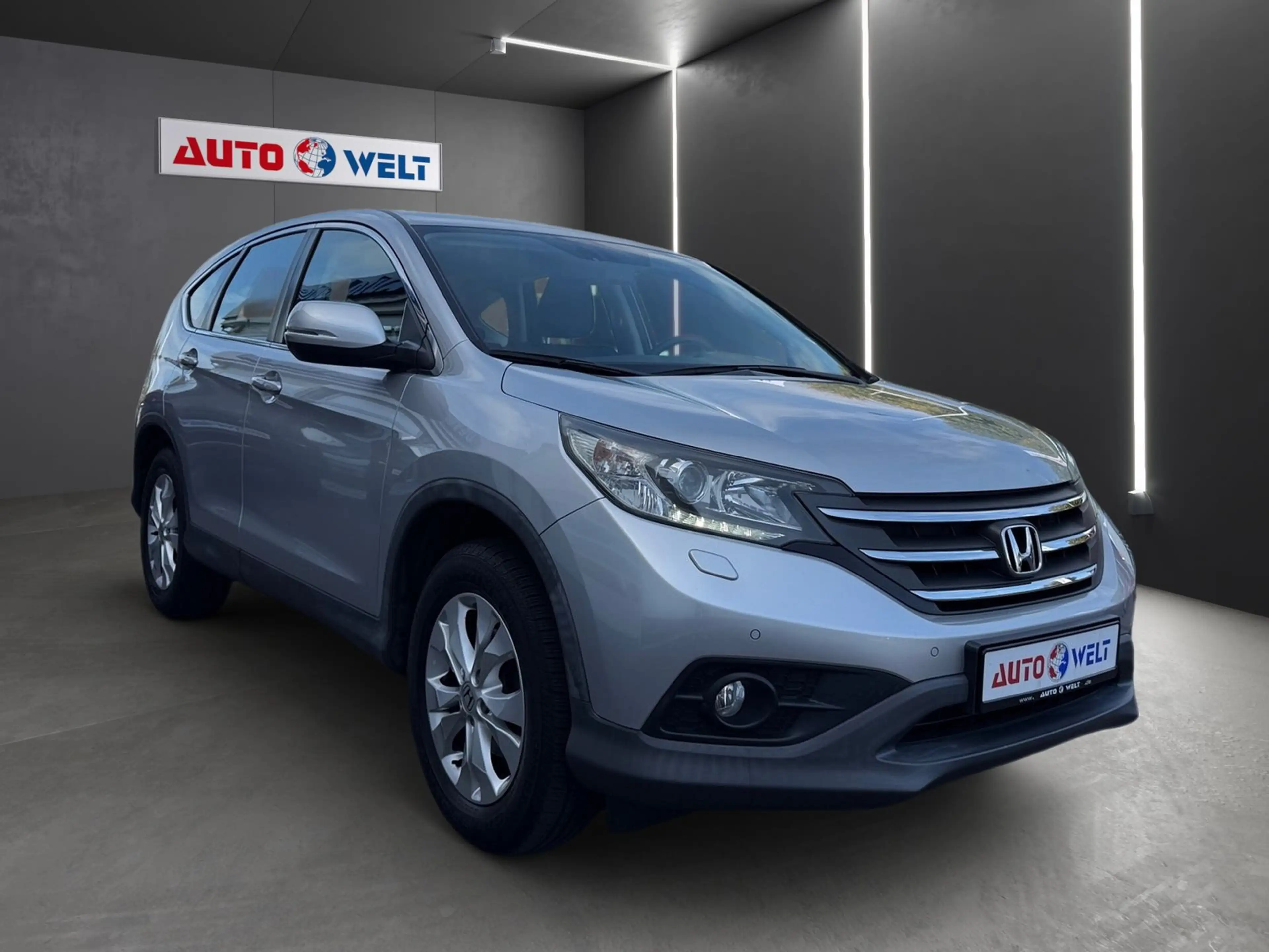 Honda CR-V 2.0 Comfort 2WD Kamera Bluetooth Tempomat — photo 2