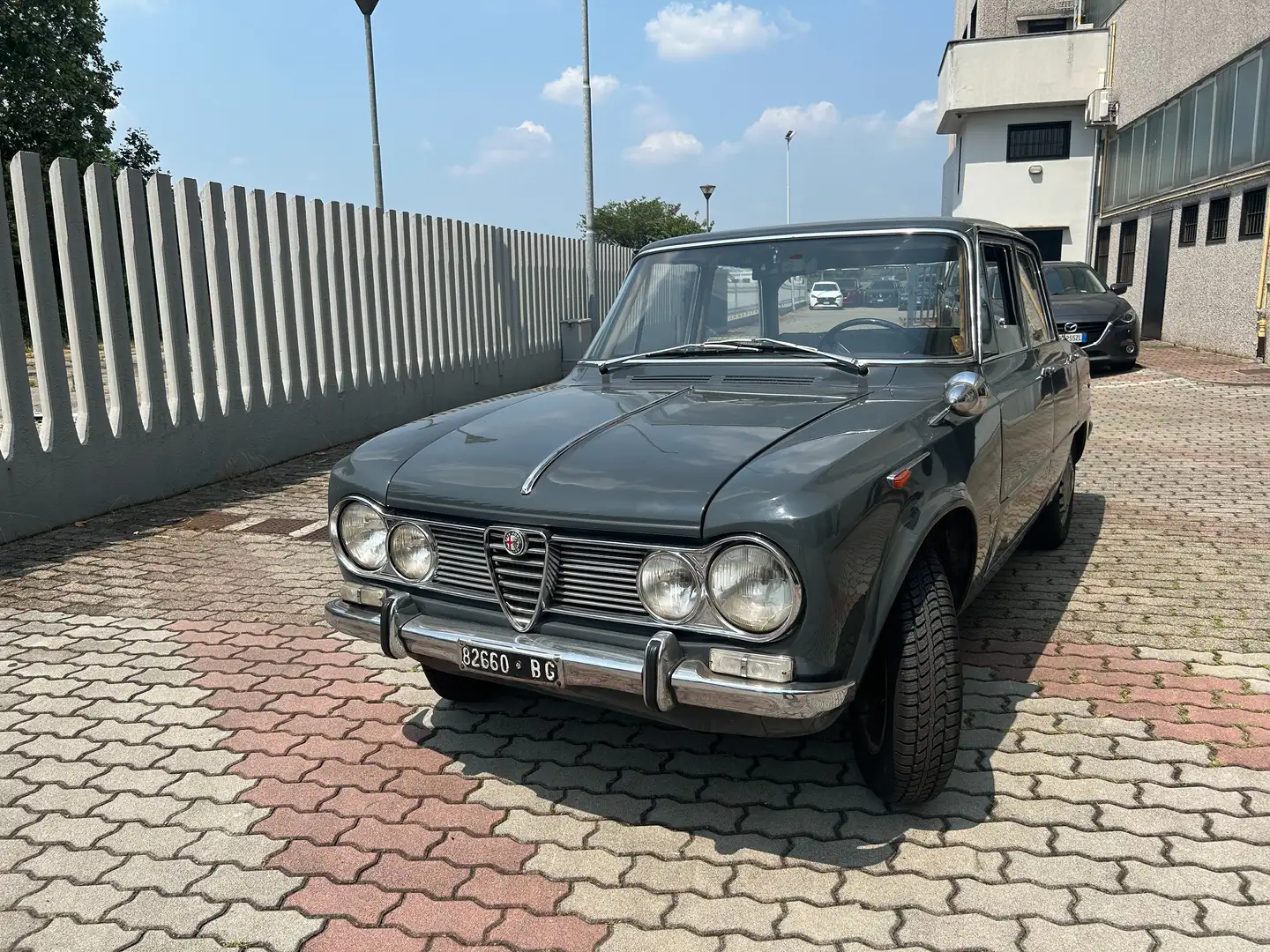 Alfa Romeo Giulia Giulia TI   1.570 90CV Šedá - 1