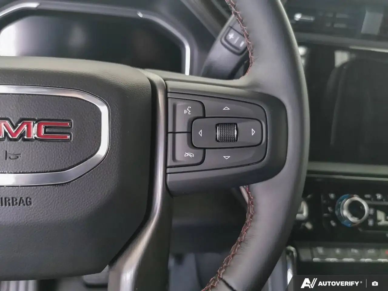 GMC Sierra 2500HD снимка GMC Sierra 2500HD