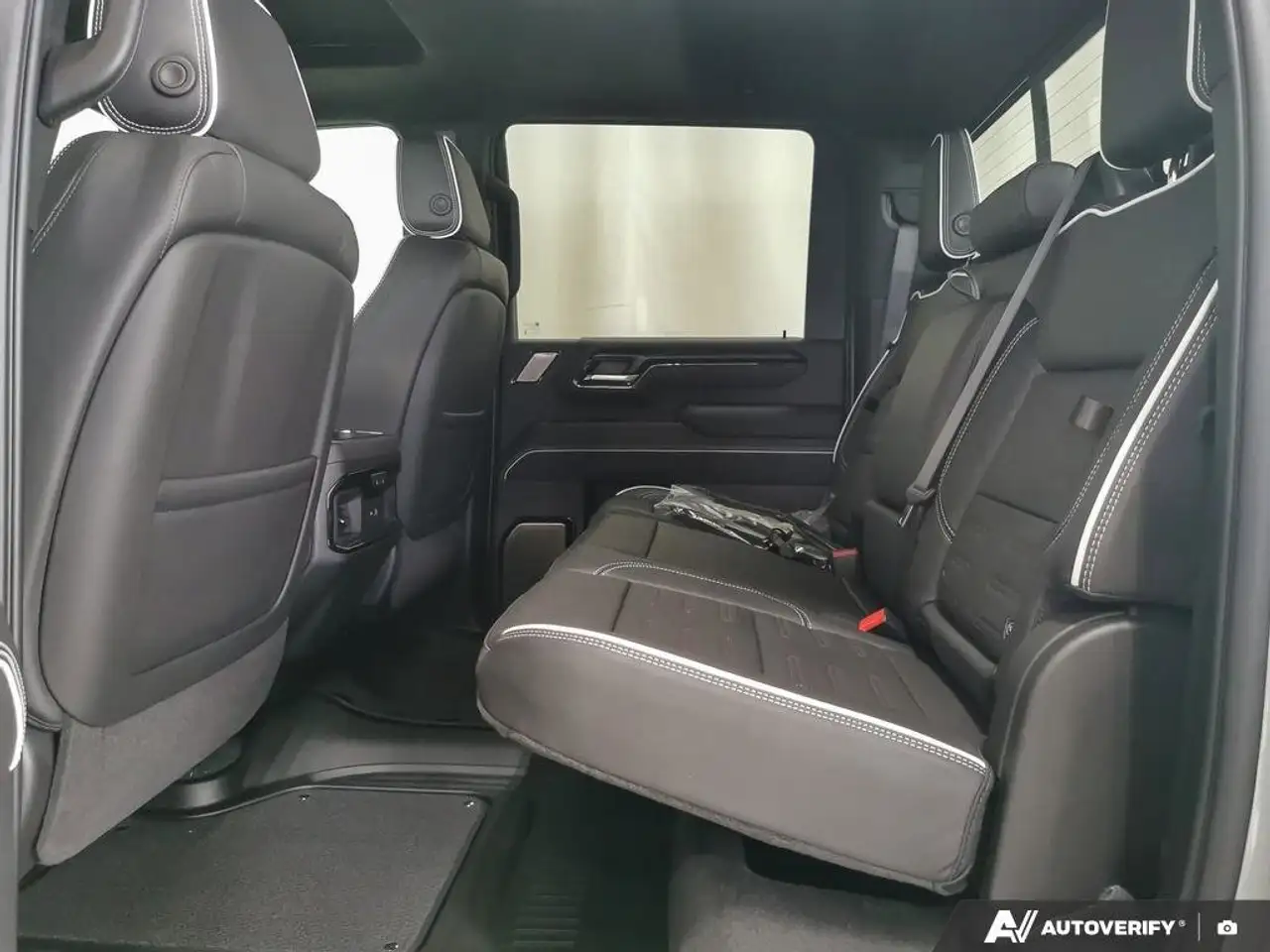 GMC Sierra 2500HD снимка GMC Sierra 2500HD